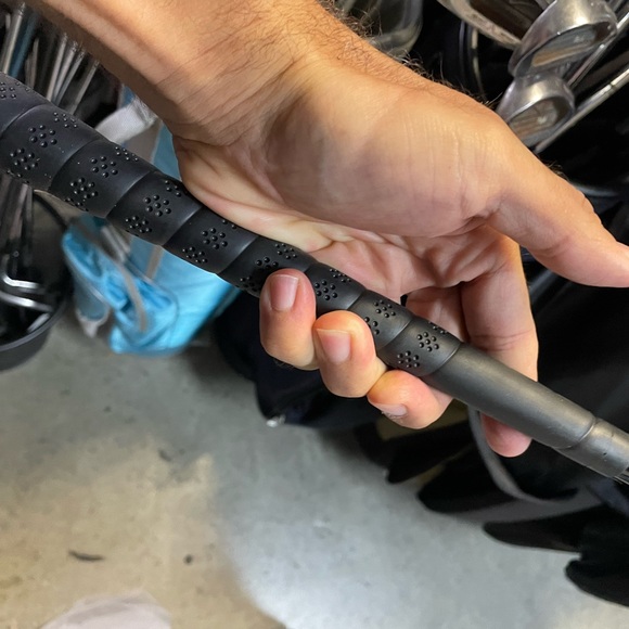 Mitsushiba sand wedge in right hand
Graphite shaft in regular - Picture 6 of 6